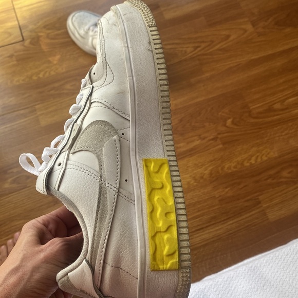 Nike Air Force - Picture 4 of 7